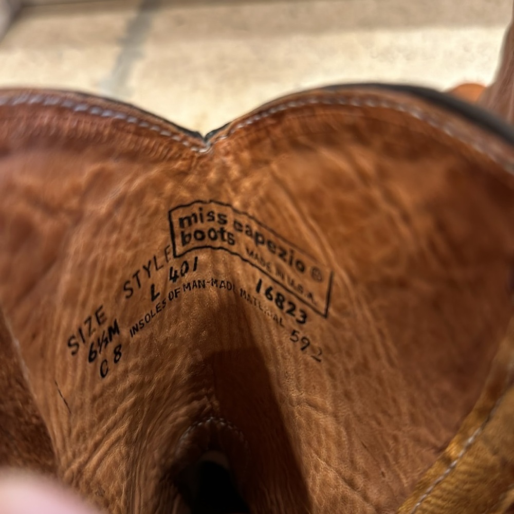 Woman’s vintage leather boot size 6&1/2 - miss capezio - Picture 4 of 5